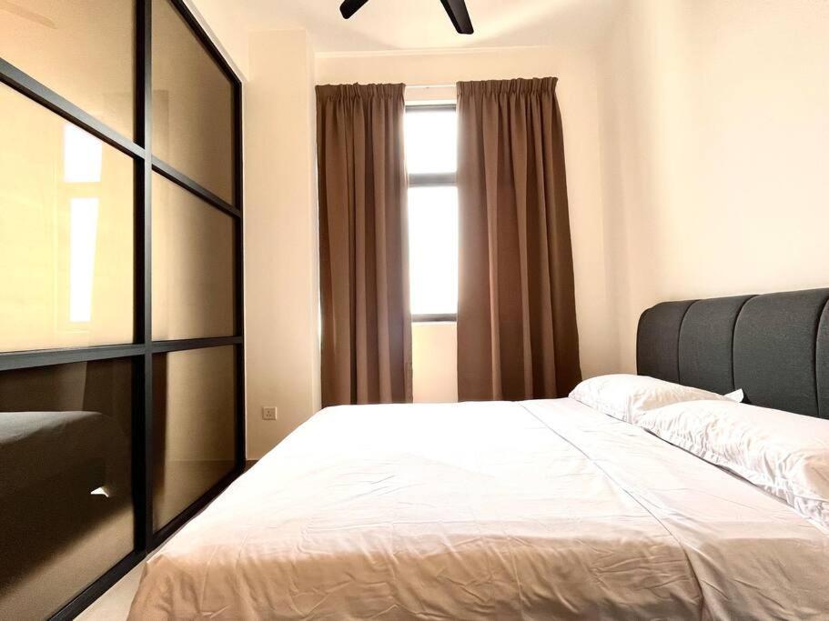 Ins Suite @ The Quartz Residence-Infinity Pool Malacca Ngoại thất bức ảnh