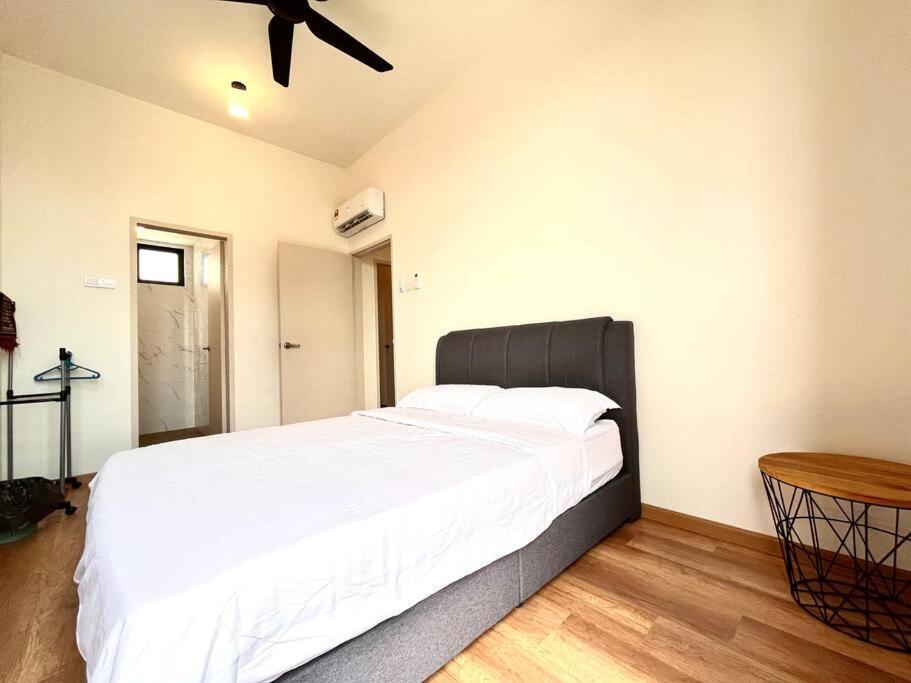 Ins Suite @ The Quartz Residence-Infinity Pool Malacca Ngoại thất bức ảnh
